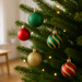 Többszínű díszgömbök különböző kivitelben, Ø 4 cm, 12 db.