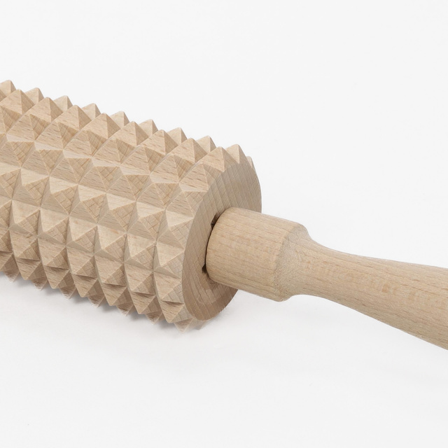Fából készült húskalapács kiemelkedésekkel, 27,5 cm